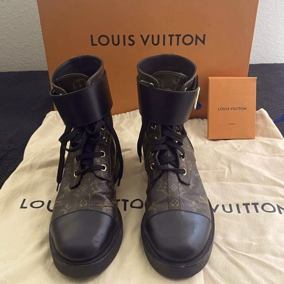 LV Wonderland Flat Ranger Boots Monogram Carvas Calf leather size 38 - Picture 3 of 16